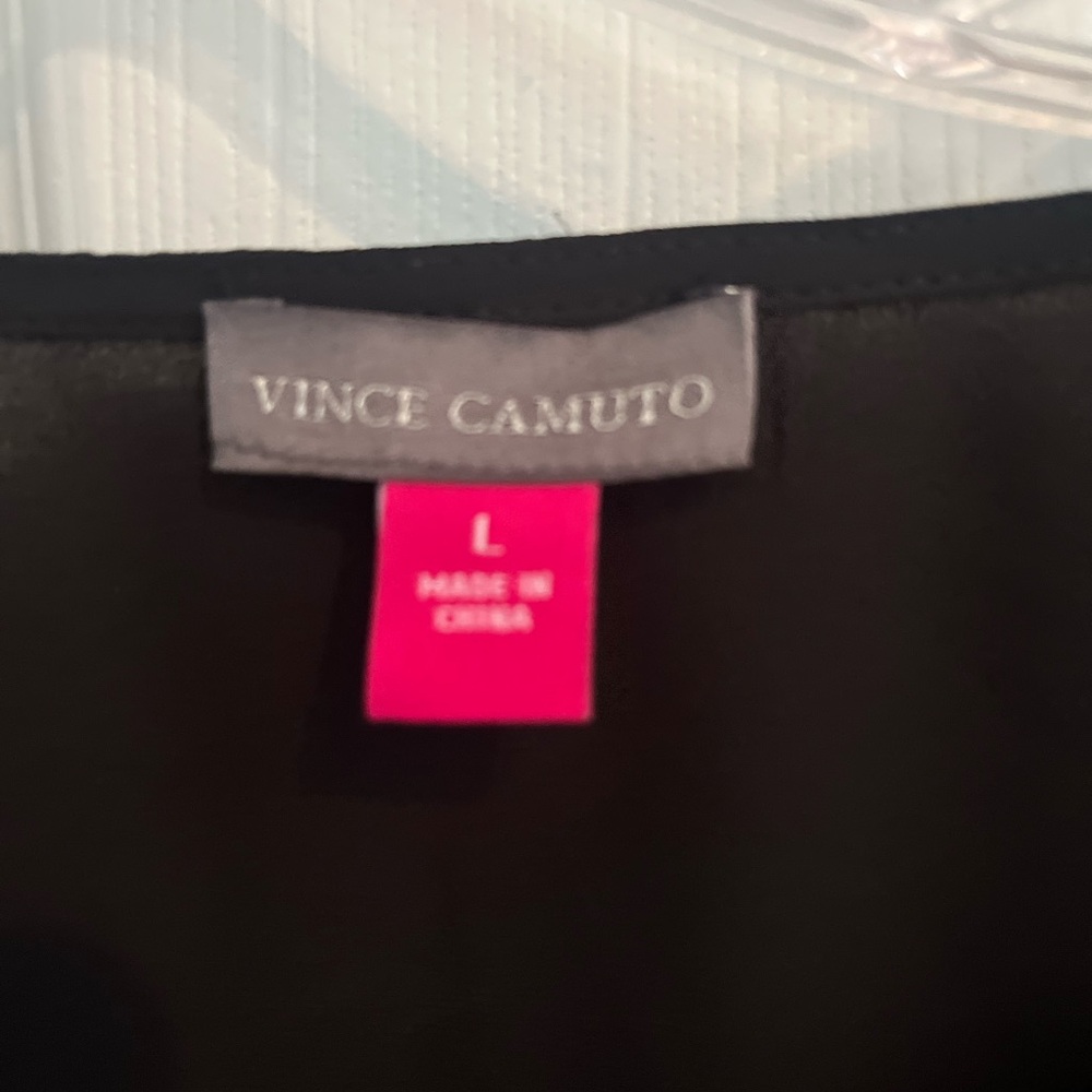 Vince Camuto Black  top with Ostrich feathers L - Picture 4 of 6